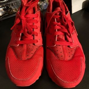 Red Nike Huraches